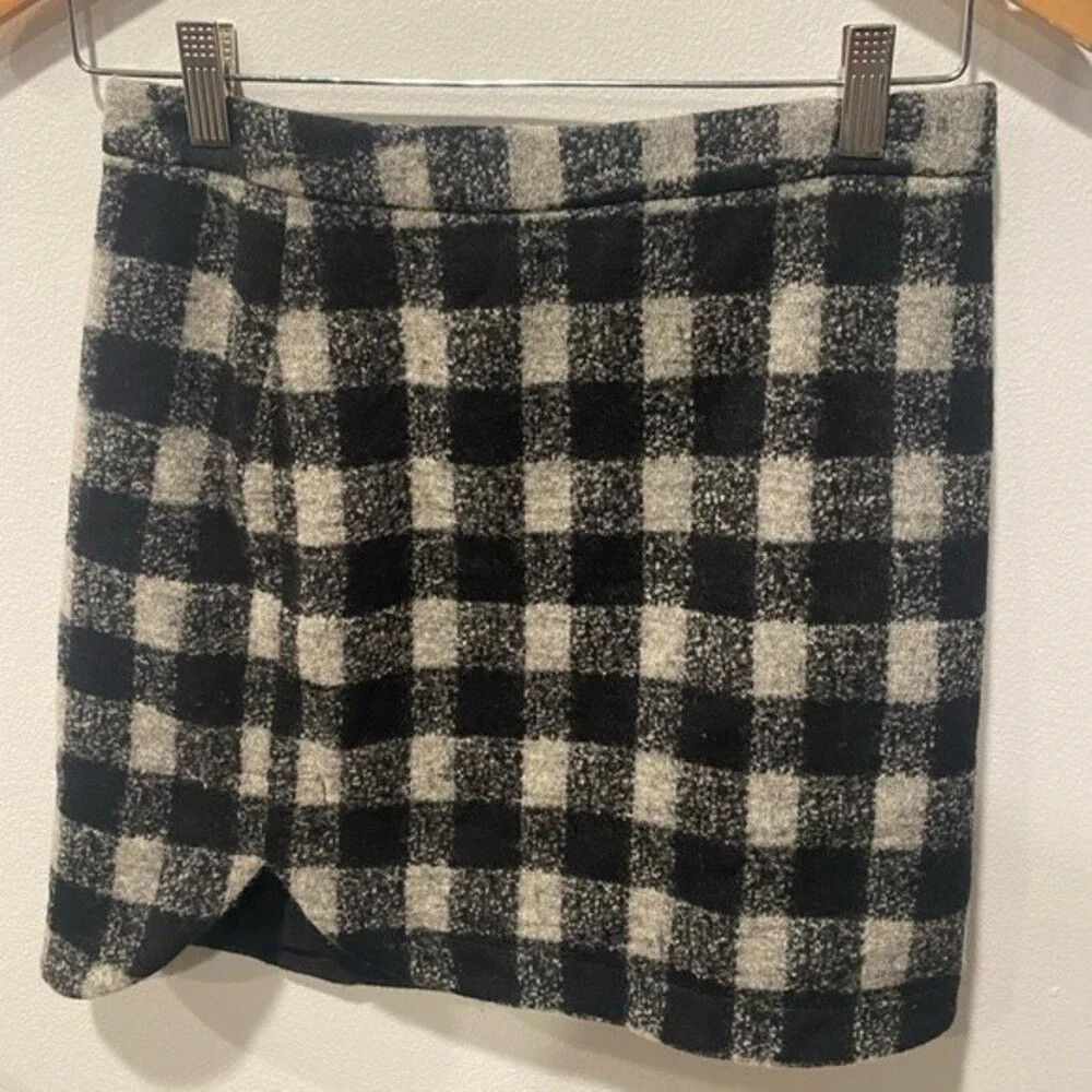 Madewell Curved Hem Shirttail Skirt Black Gray Buffalo Plaid Women's Size 0.